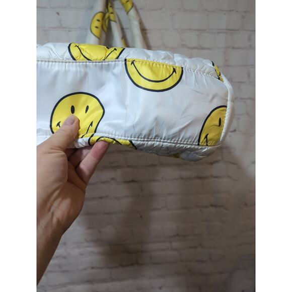 GAP X Smiley Puffer Tote Bag Limited Edition Zip Top - Picture 8 of 16